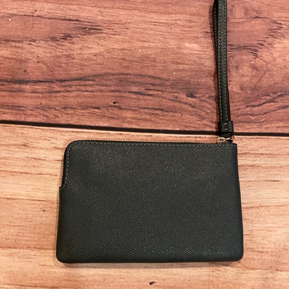 Coach wristlet Pine Green NWT - Picture 2 of 4